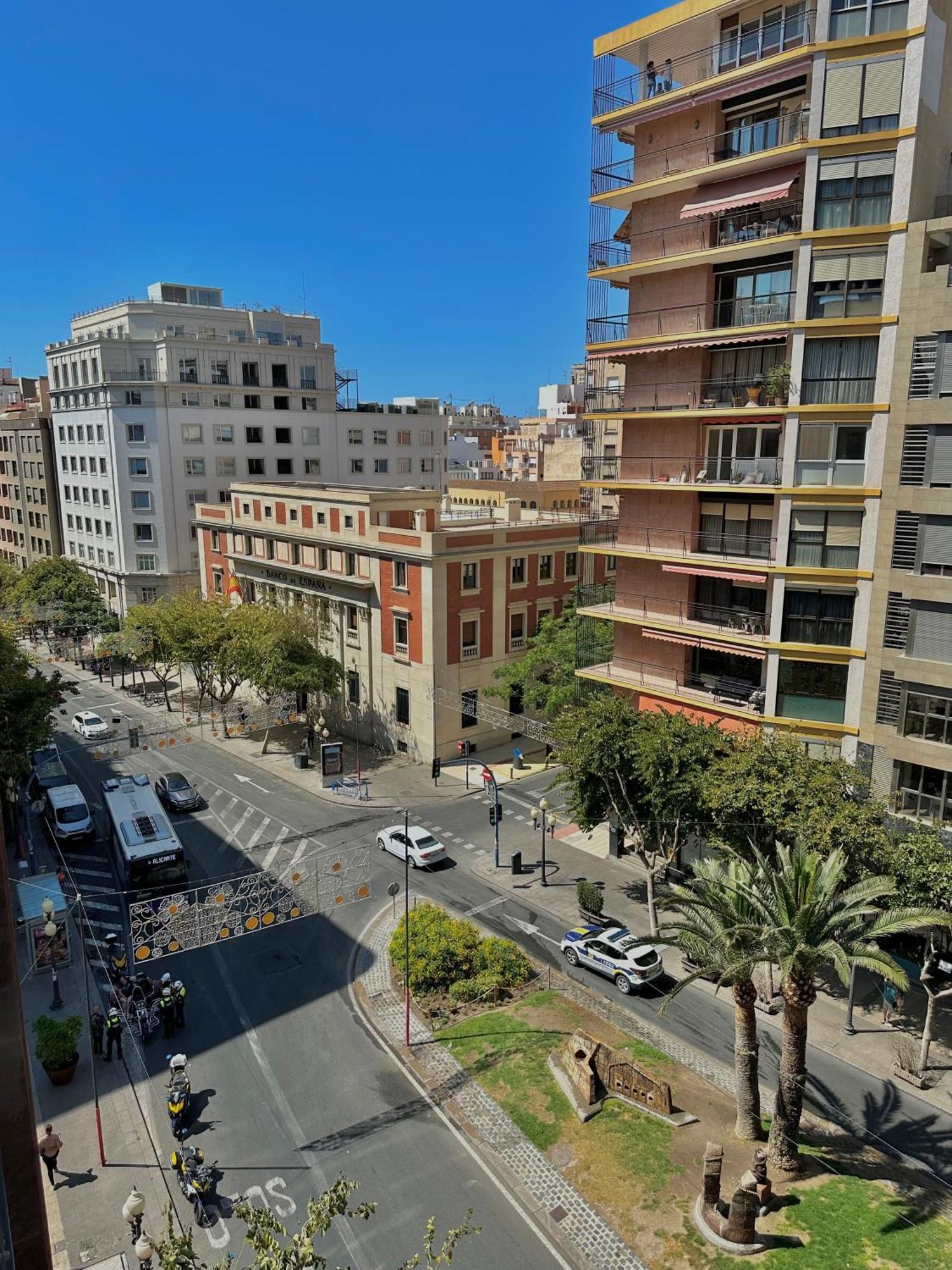 Piso En El Corazon De Alicante Con Ubicacion Unica Exterior photo